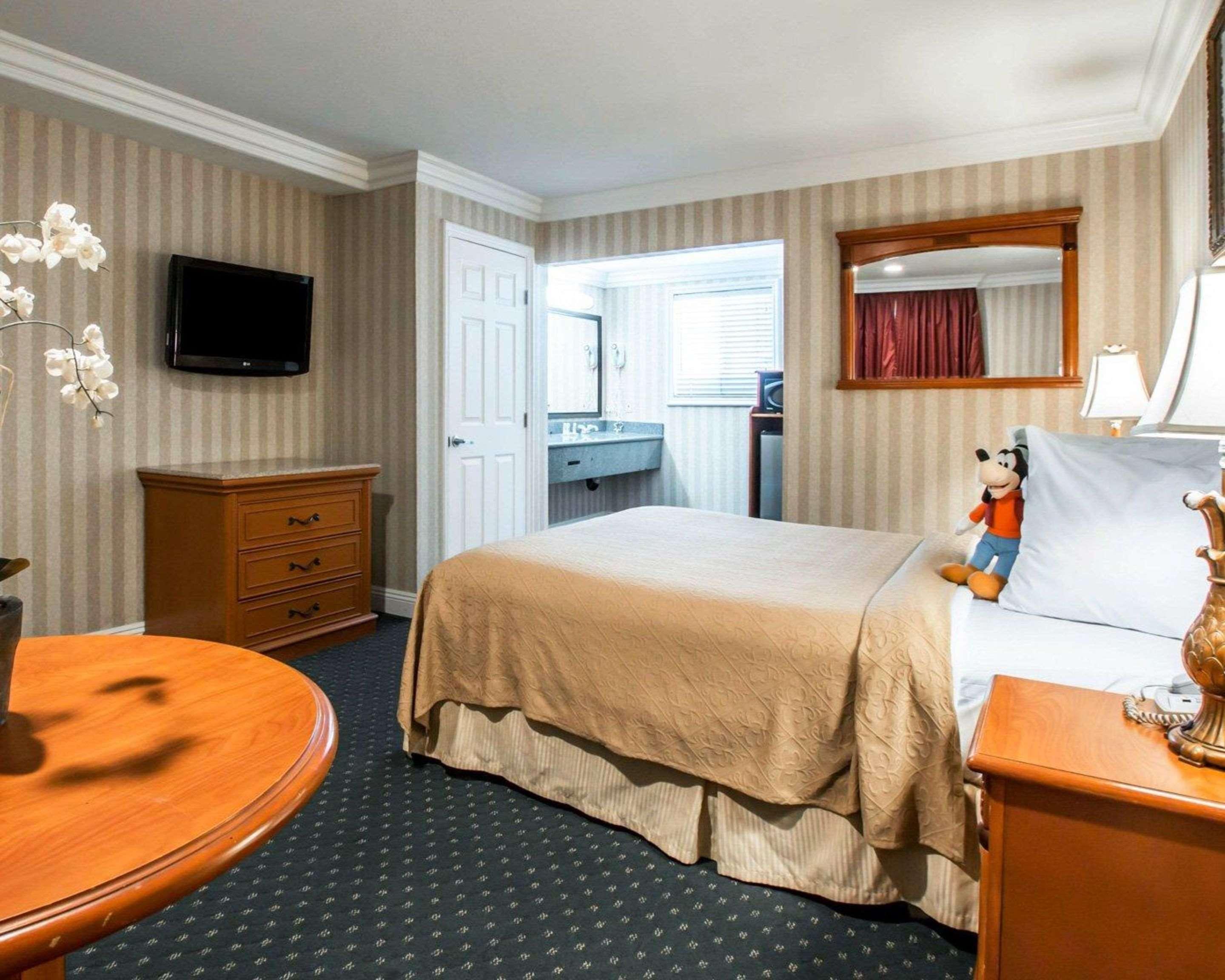 Quality Inn & Suites Anaheim Maingate Dış mekan fotoğraf